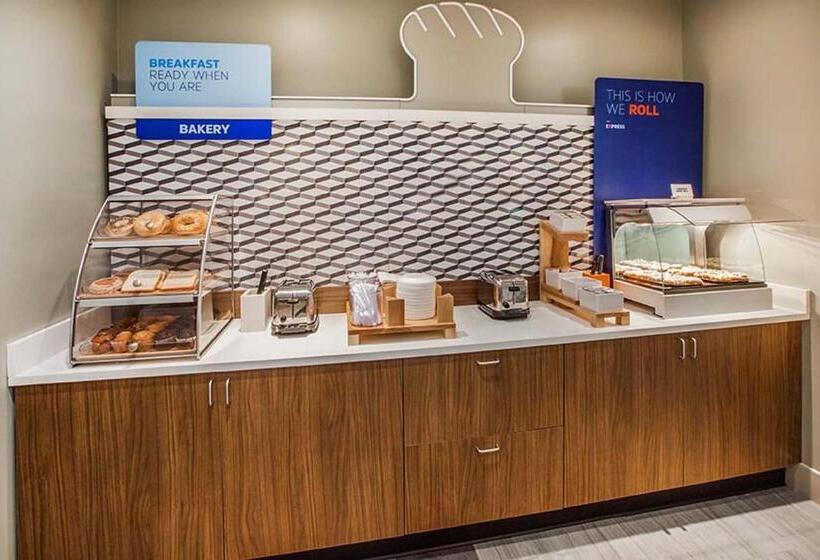 酒店 Holiday Inn Express And Suites Stevens Point By Ihg