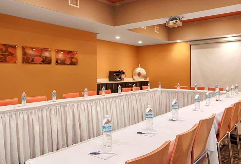 בית מלון כפרי Best Western Auburndale Inn & Suites
