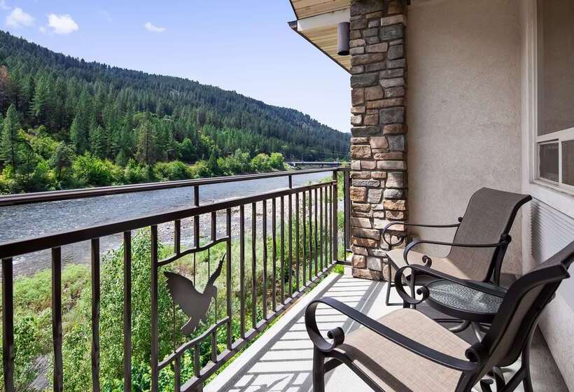 ホテル Best Western Lodge At River S Edge