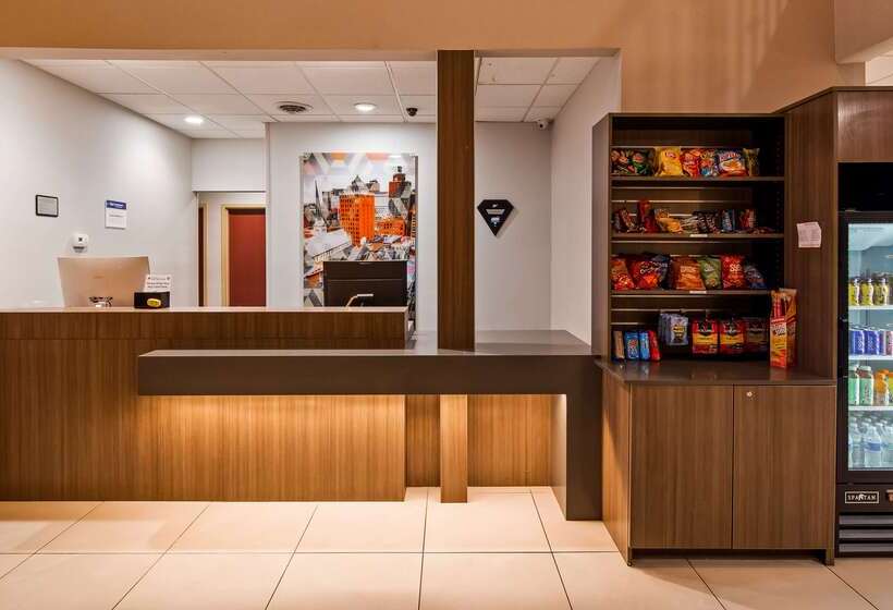 هتل Best Western Plus New Cumberland