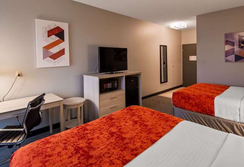 هتل Best Western Plus New Cumberland