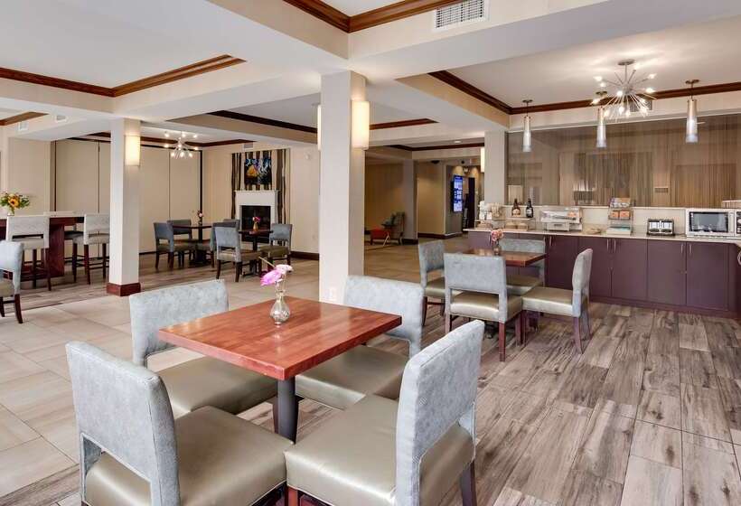 ホテル Best Western Plus River Escape Sylva / Dillsboro