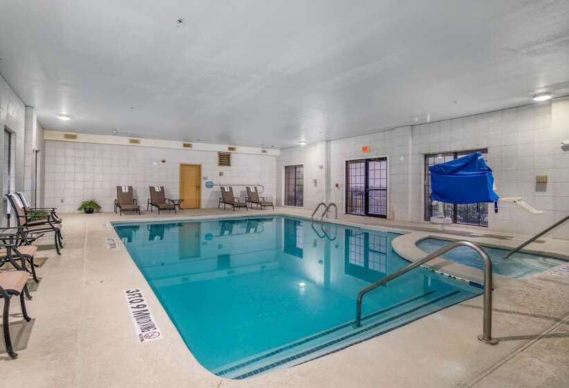 호텔 Best Western Plus Shamrock Inn & Suites