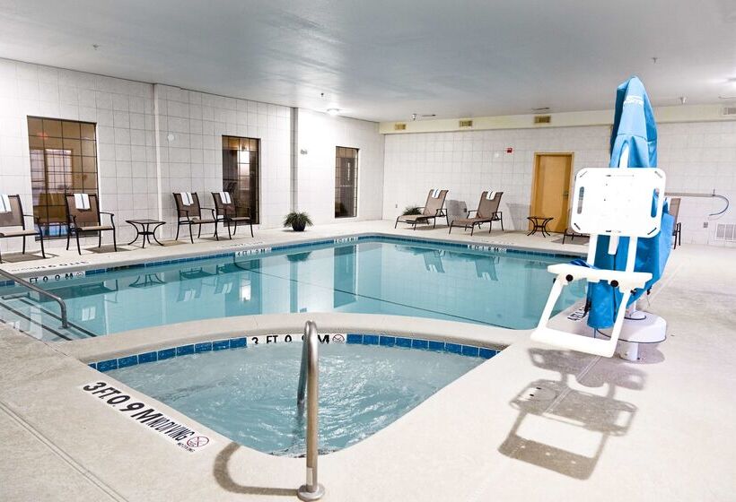 호텔 Best Western Plus Shamrock Inn & Suites