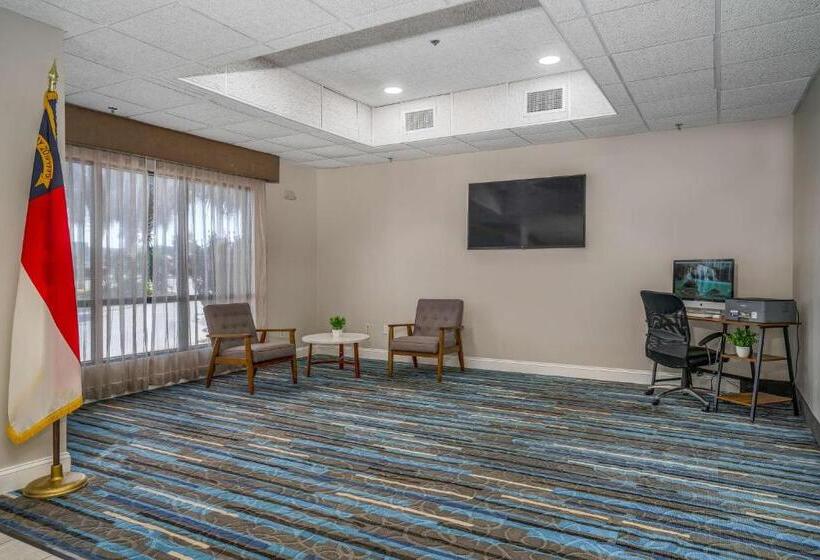 בית מלון כפרי Best Western Plus Silver Creek Inn