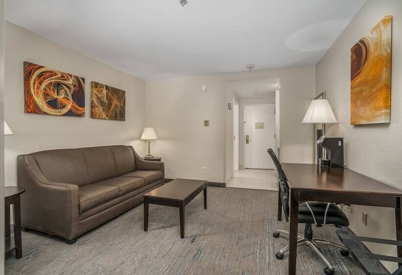 בית מלון כפרי Best Western Plus Silver Creek Inn