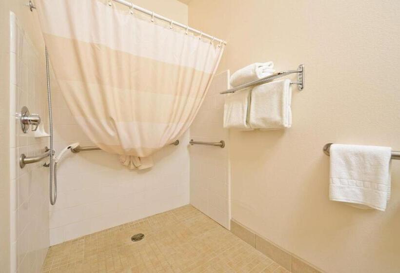 فندق Best Western Plus Wakeeney Inn & Suites