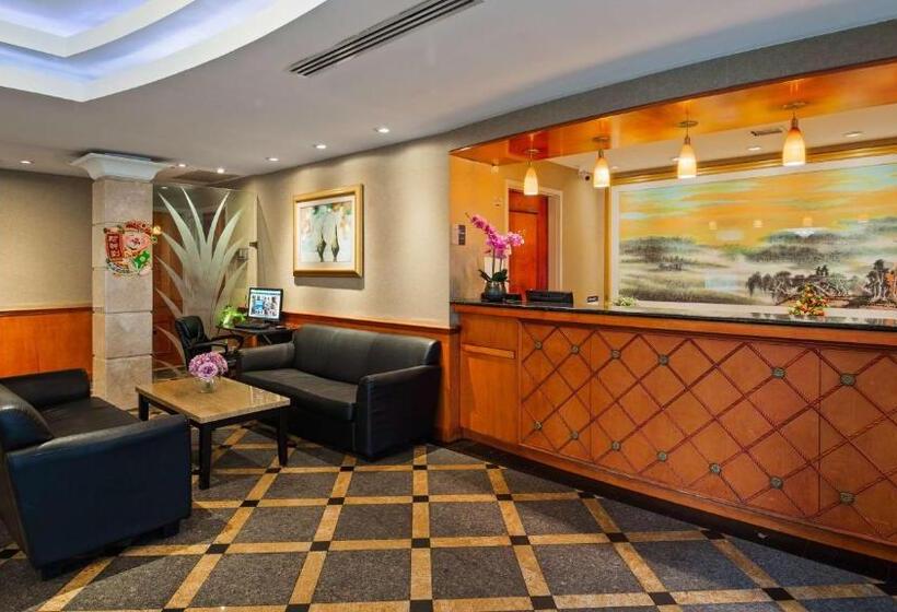 فندق Best Western Queens Court