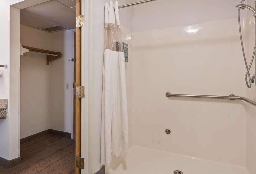 Отель Best Western Yellowstone Crossing