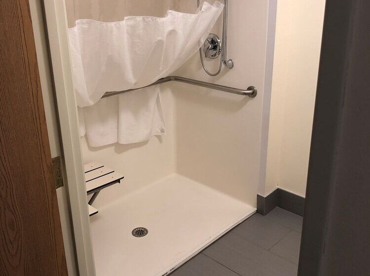 Отель Best Western Yellowstone Crossing