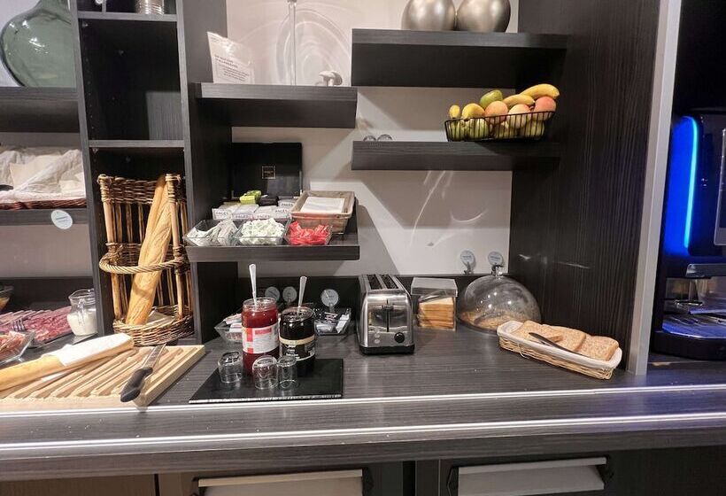 בית מלון כפרי Campanile Metz Nord  Talange