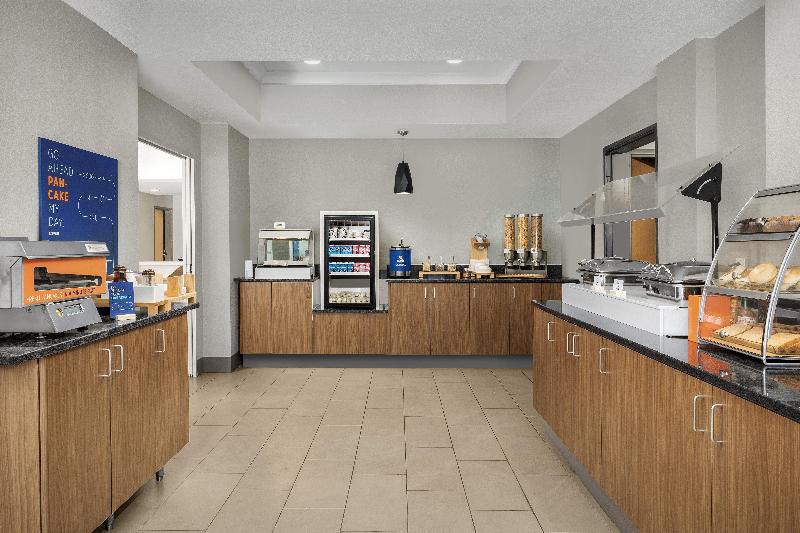 هتل Holiday Inn Express & Suites Superior, An Ihg