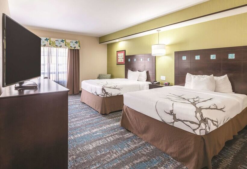 בית מלון כפרי La Quinta By Wyndham Dallas Grand Prairie South