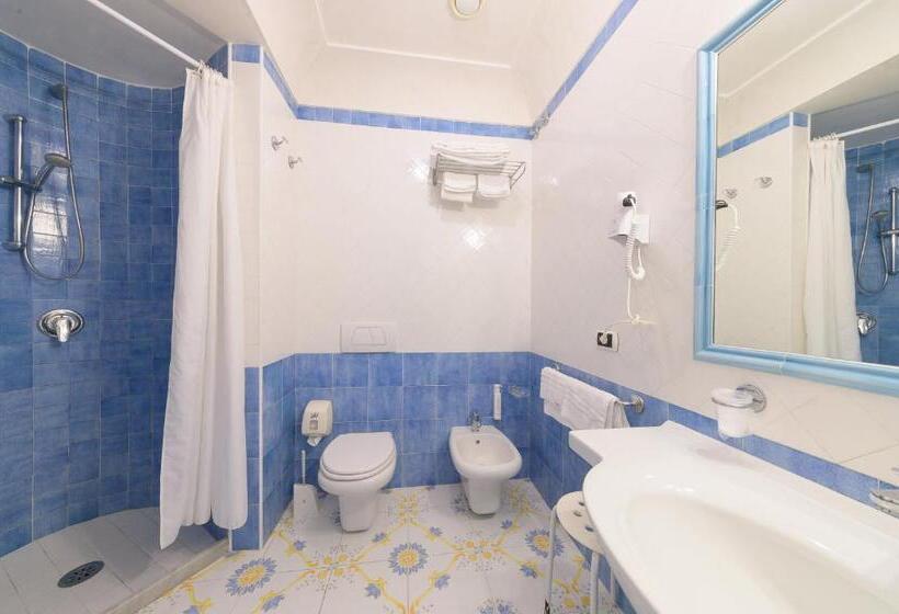 هتل Oriente Suites E Spa