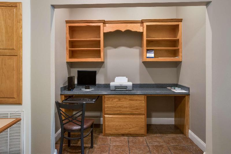 Surestay Hotel By Best Western Leesville