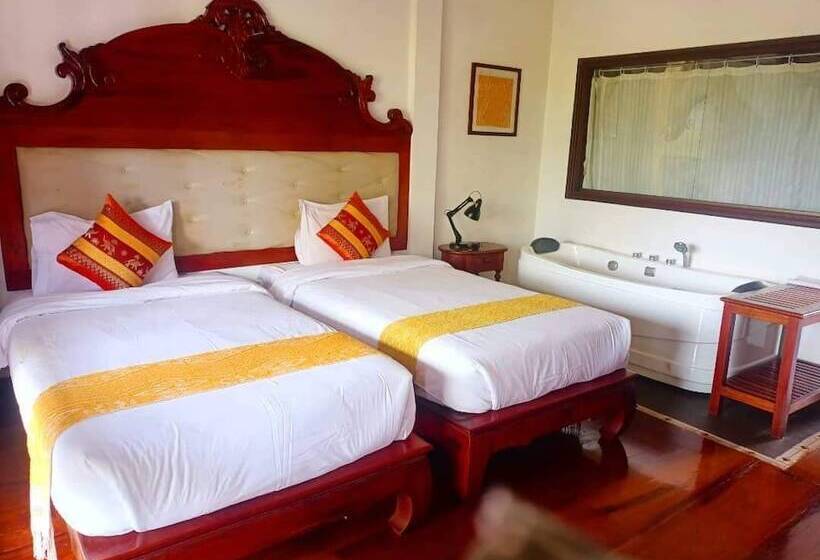 هتل The View Pavilion