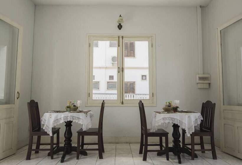 هتل The View Pavilion