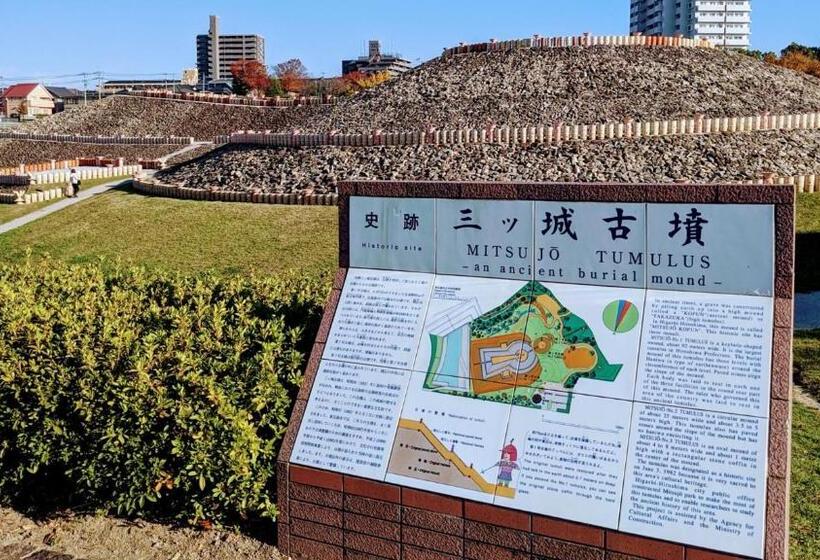 Отель Toyoko Inn Higashi-Hiroshima Saijo Ekimae