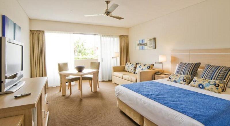 هتل Waves  Byron Bay