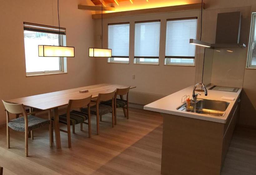 Tsuru Apartments