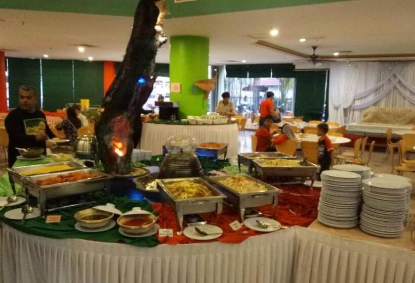 هتل Coral Bay Resort