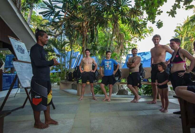 酒店 Coral View Island Resort