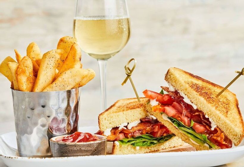 هتل Courtyard By Marriott Birmingham Downtown At Uab