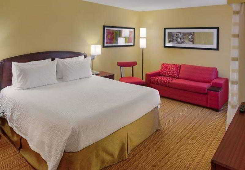 فندق Courtyard By Marriott San Diego Carlsbad