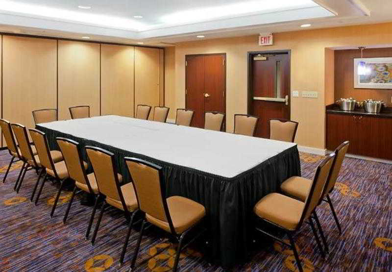 فندق Courtyard By Marriott San Diego Carlsbad
