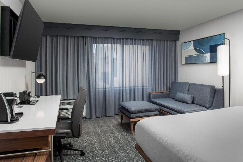 فندق Courtyard By Marriott San Diego Carlsbad