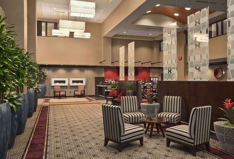 هتل Embassy Suites By Hilton St. Louis Downtown