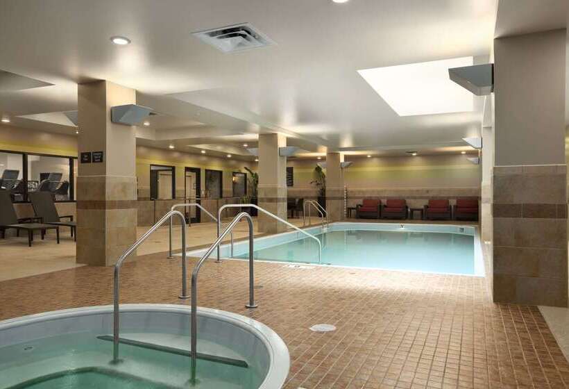 هتل Embassy Suites By Hilton St. Louis Downtown