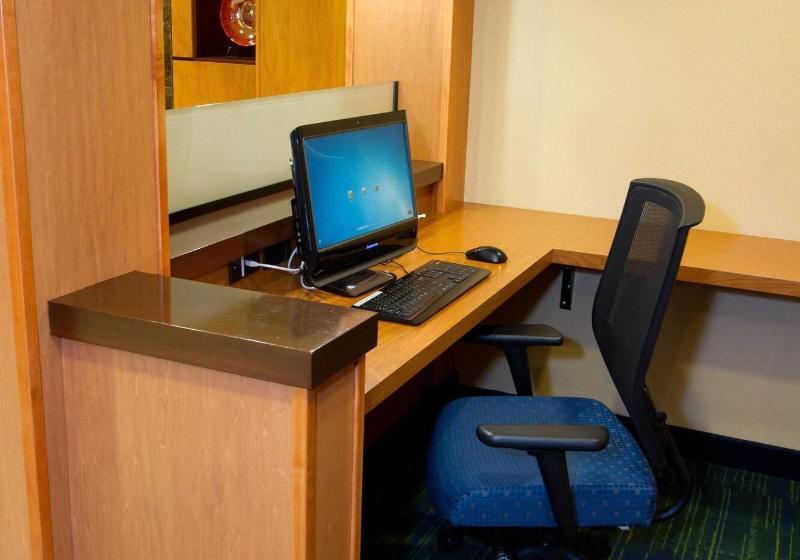 בית מלון כפרי Fairfield Inn & Suites Los Angeles West Covina