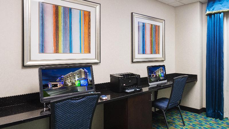 ホテル Holiday Inn Express And Suites Stroudsburg Poconos, An Ihg