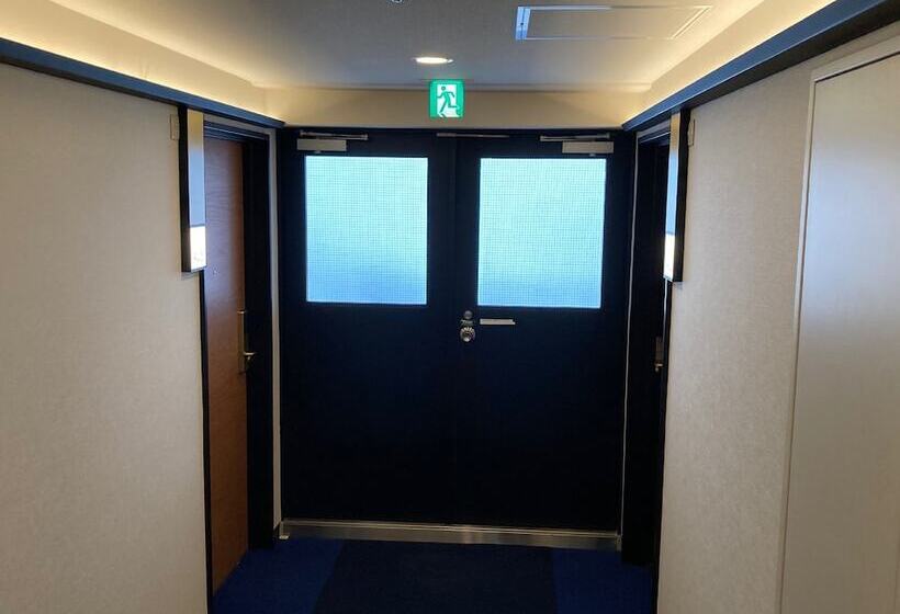 Отель Nishitetsu Inn Nihonbashi