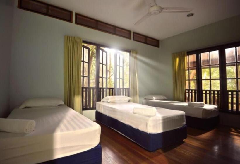 هتل Permai Rainforest Resort