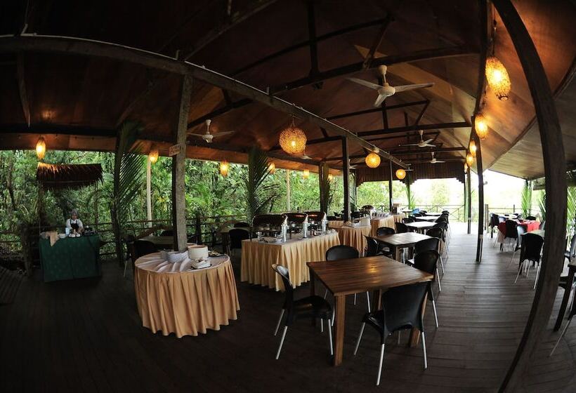 هتل Permai Rainforest Resort