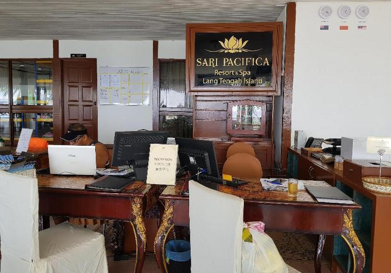 Hotel Sari Pacifica Resort & Spa Tengah Island