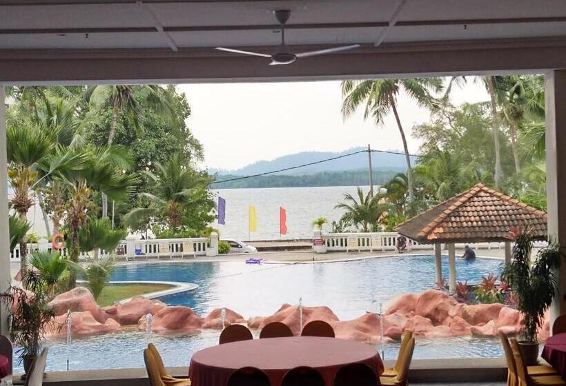 هتل The Orient Star Resort Lumut