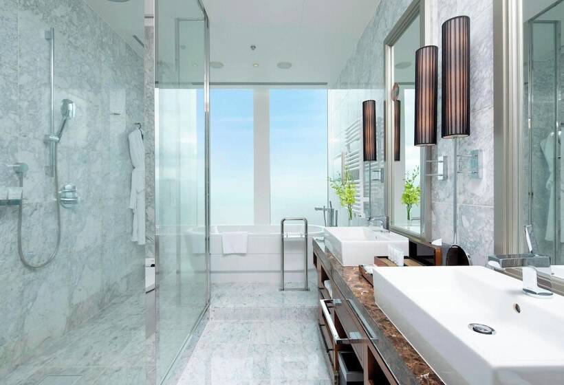 هتل The Westin Sendai