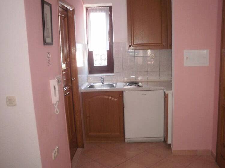 هتل Palace Stafileo