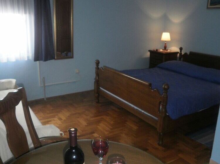 هتل Palace Stafileo