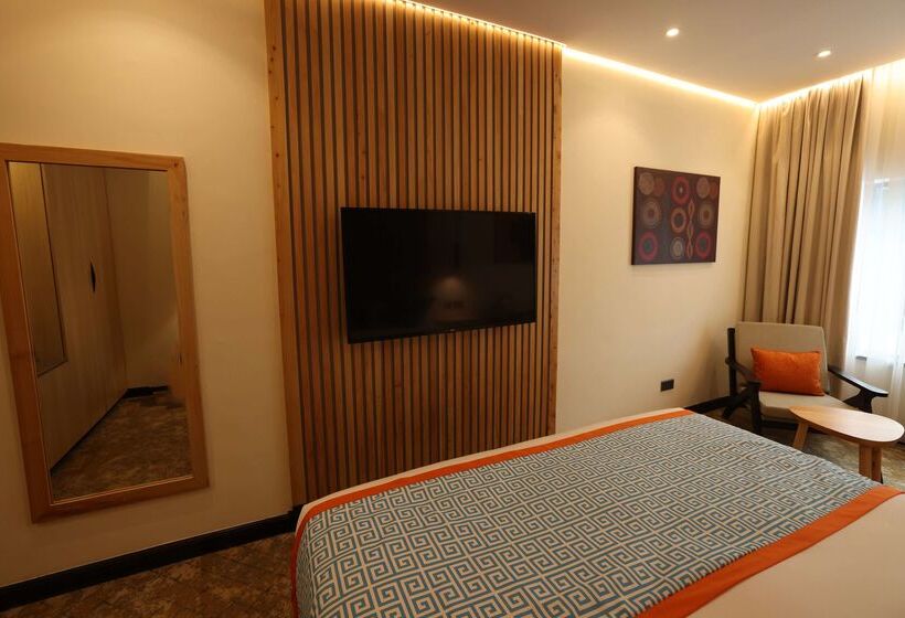 Отель Prideinn Westlands Luxury Boutique