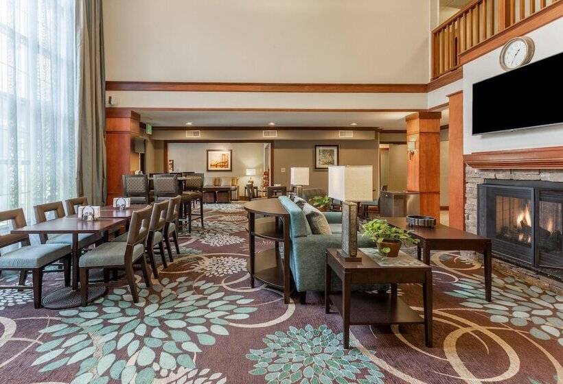 هتل Staybridge Suites Davenport, An Ihg