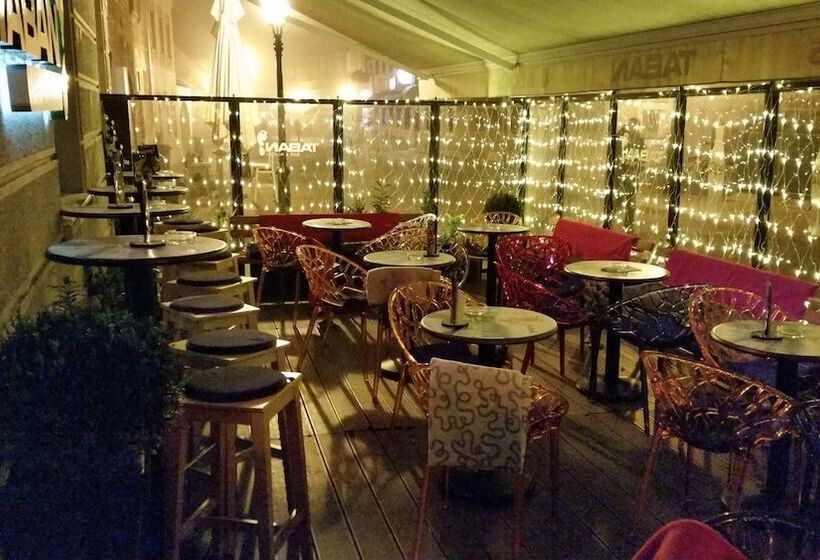 בית מלון כפרי Taban Hostel Zagreb   Hostel