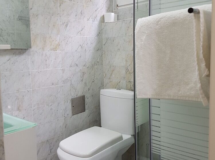 בית מלון כפרי Taban Hostel Zagreb   Hostel