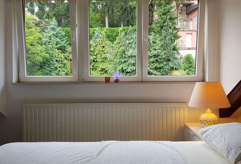 בית מלון כפרי Taban Hostel Zagreb   Hostel