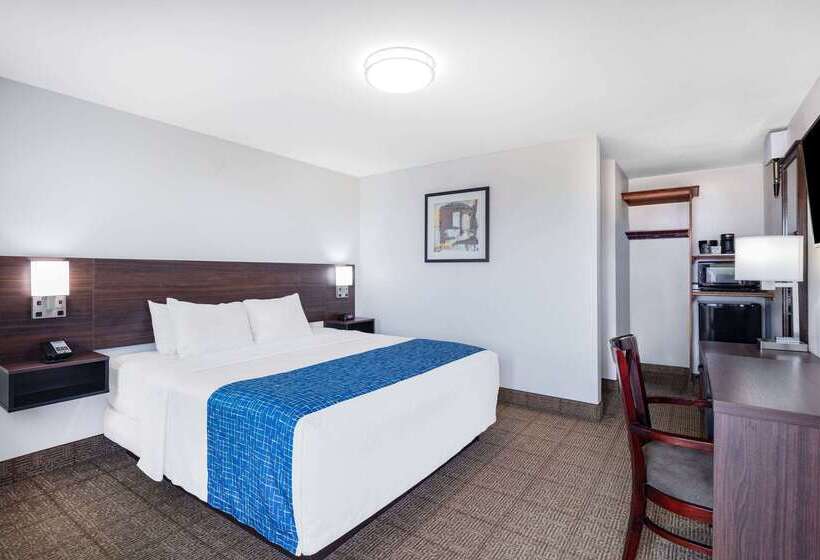 فندق Travelodge By Wyndham Newport