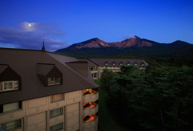 هتل Urabandai Lake Resort Goshiki No Mori