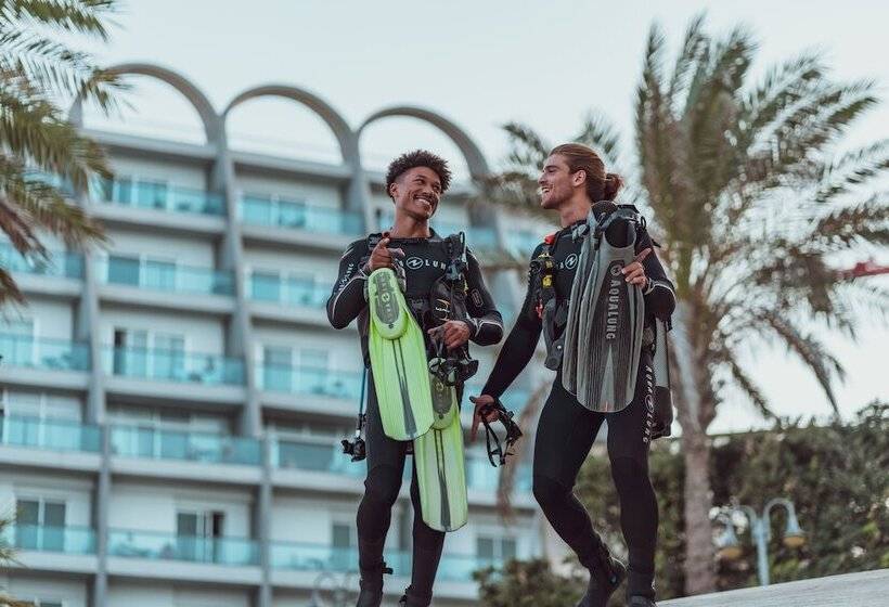 Ax Sunny Coast Resort & Spa